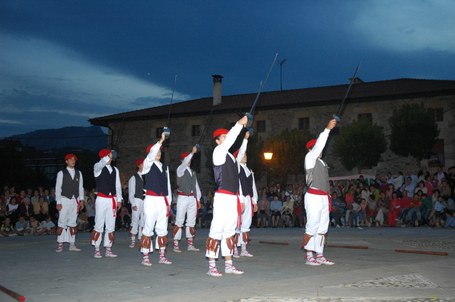 Dantzari-dantza eta erregelak