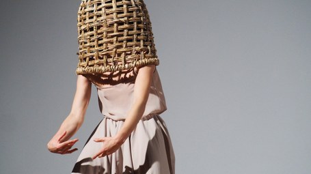 Eszena Dantz: Amaia Elizaran + Eva Guerrero + Node