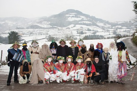 Koko-eskea eta koko-dantzak