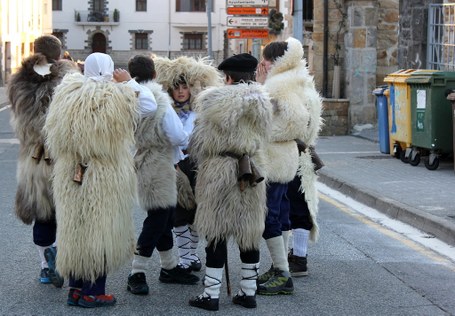 Olazti: Zamarroak eta Neskak