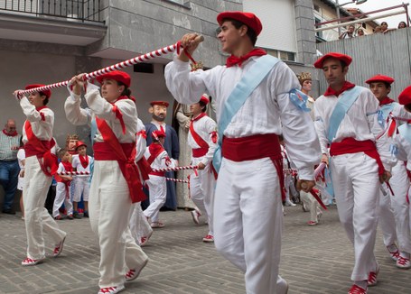 San Roke ezpata-dantza eta soka-dantza San Roke ezpata-dantza eta soka-dantza