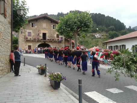 Dantzari-dantza eta erregelak