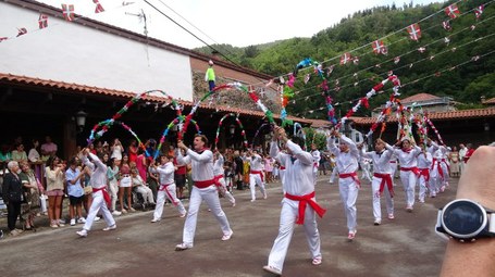 Lanestosako arku-dantza: Bisita gidatua