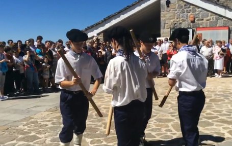 Lakuntzako Pertzaren dantza