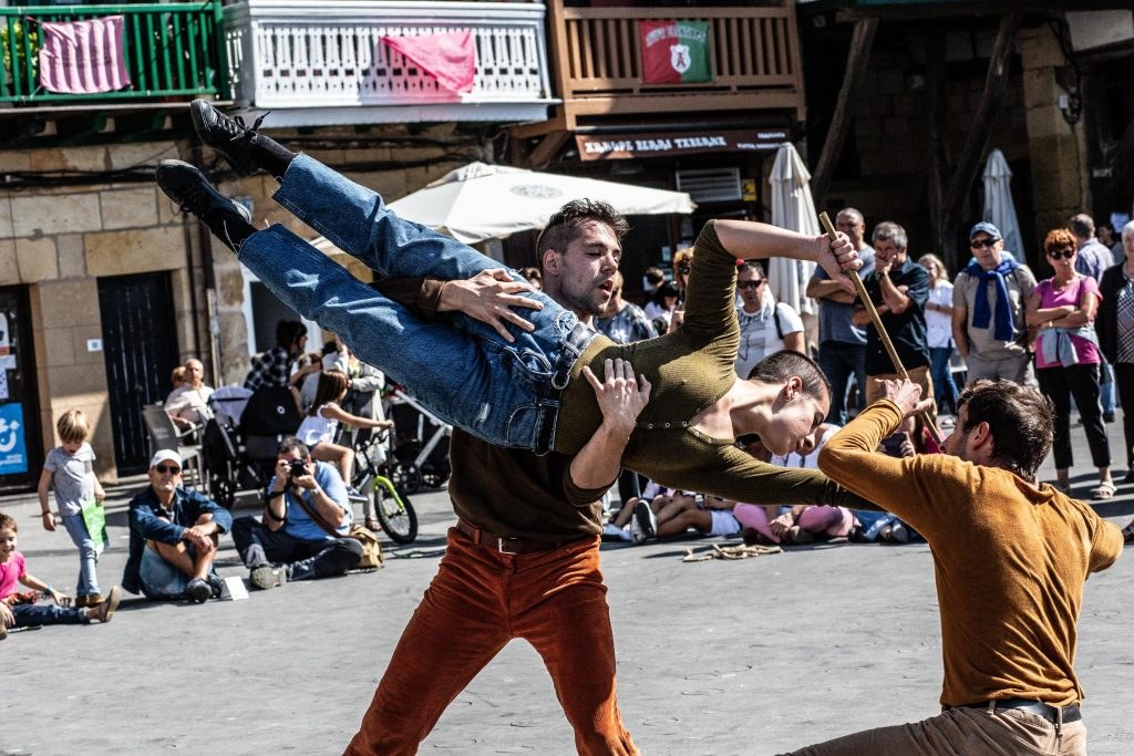 Proyecto Larrua: Idi Begi