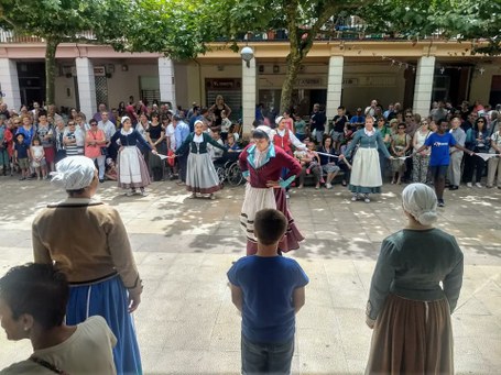 Andrazkoen aurreskua