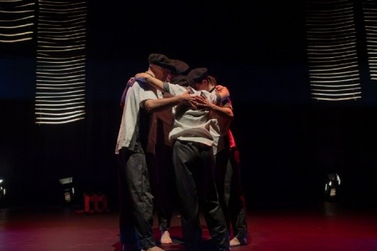 Zuk Performing Arts: Quosque Tandem Abutere
