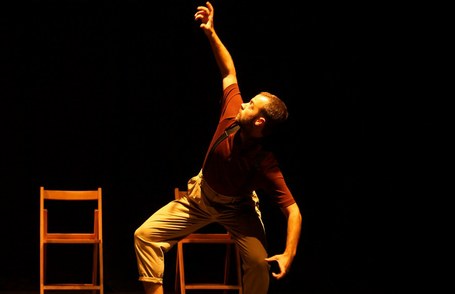 Haatik: Errimak bi oinetan