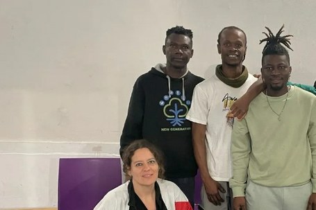 African Vives Dance: Sustraiak eta mugak