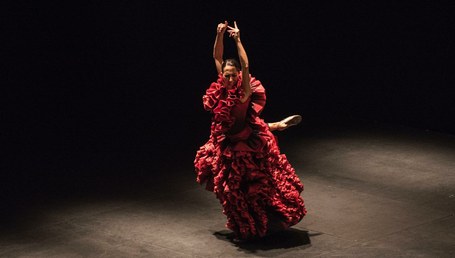 Ana Morales: En la cuerda floja Ana Morales: En la cuerda floja