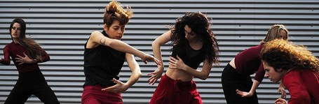 Anezka: Txokoetan dantzan