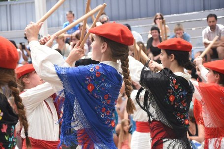 Astigar: dantza emanaldia