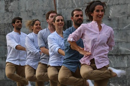 Aukeran: Maurizia naiz