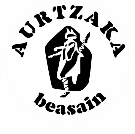 Aurtzaka dantza taldea: Iztueta