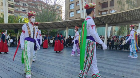 Beti Jai Alai: Inauteri dantzak