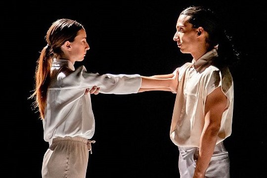 Almudena Pérez: Aspects + Room