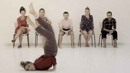 Haatik: Errimak Bi Oinetan