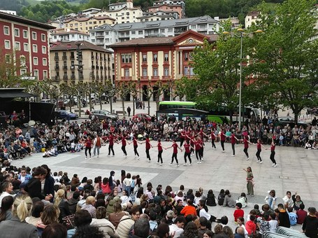 Dantzaren Nazioarteko Eguna 2024 Eibar Dantzaren Nazioarteko Eguna 2024 Eibar