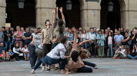 Dantzaz: Basoa Dantzaz: Basoa