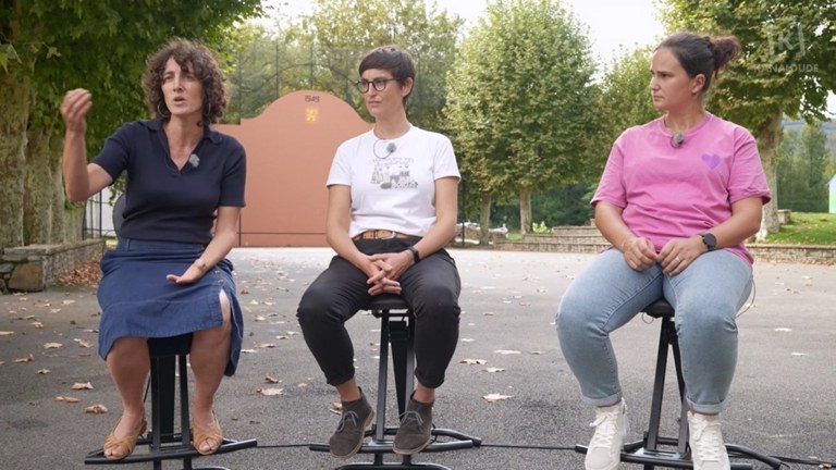 Emazteak Zuberoako plaza ekitaldietan, kultura bizitzen eta ikertzen