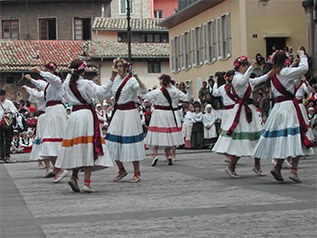 Folk Lore jaialdia Folk Lore jaialdia