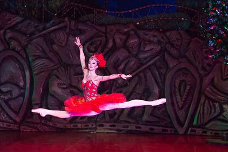 Georgia-Tbilisiko Opera eta Balleta: Six Dances - Suzko txoria