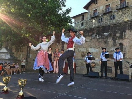 Haurren Dantza Suelto Txapelketa 2022