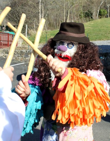 Puska biltzea eta inauteria Puska biltzea eta inauteria