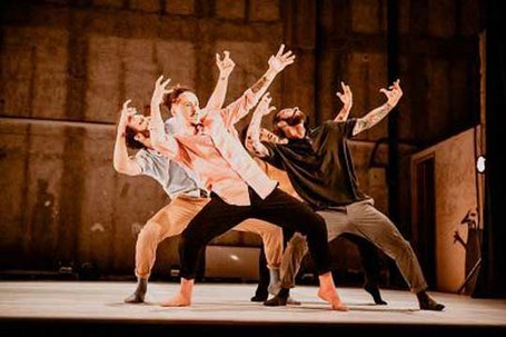 Hiru pieza labur: "Sonora" + 147 abrazos" + "Space"