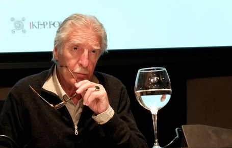 Hitzaldia: ezpata-dantzak eta inauteria