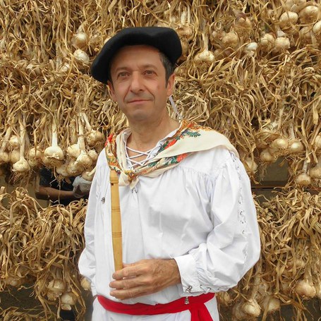 Hitzaldia: Iztuetatik Euskal Herriko Dantzari Egunera