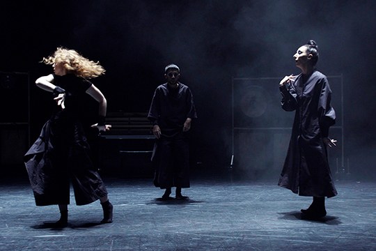 Instituto Stocos: The hidden resonances of the moving bodies II