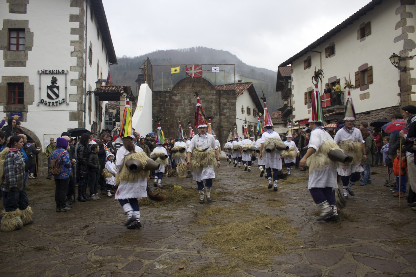 Joaldunak eta mozorroak