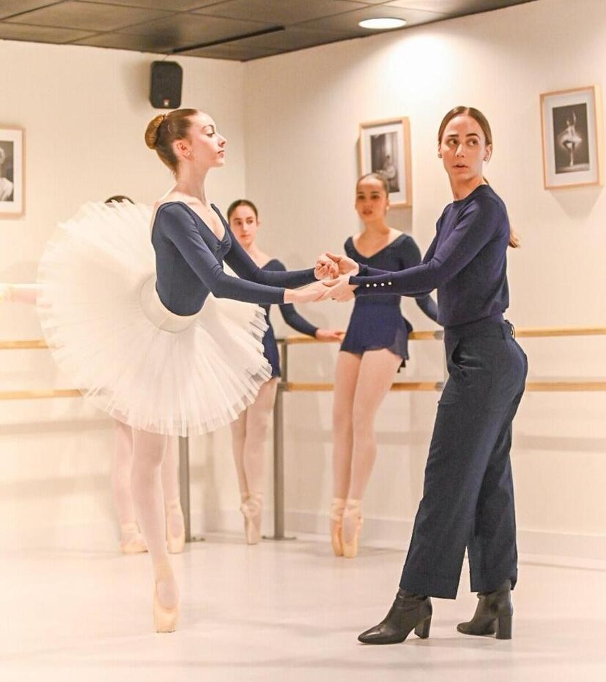 IV.gala Basque Ballerina