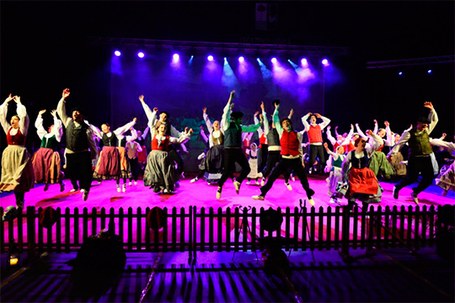 Korosti: dantza emanaldia