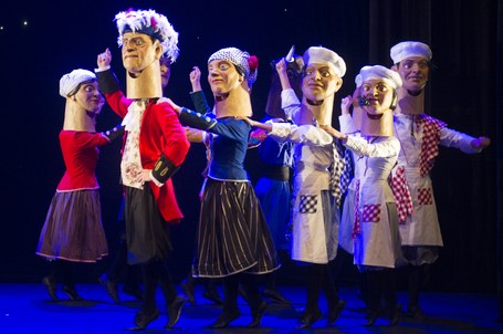 Kresala: Hiru damatxo