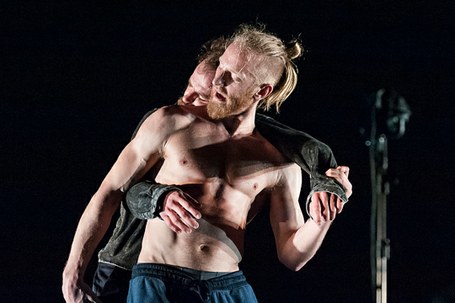 La Macana: Invisible Wires La Macana: Invisible Wires