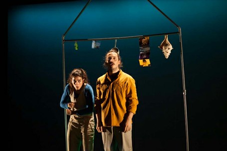 La Sal Teatro: LAR (LA CASA, EL HOGAR)