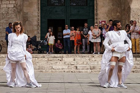 Los Moñekos: We-Ding!