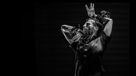 Marco Flores: Extrema Marco Flores: Extrema