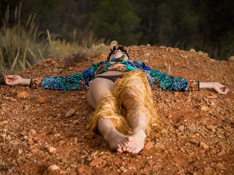 Mari Paula: Retropica