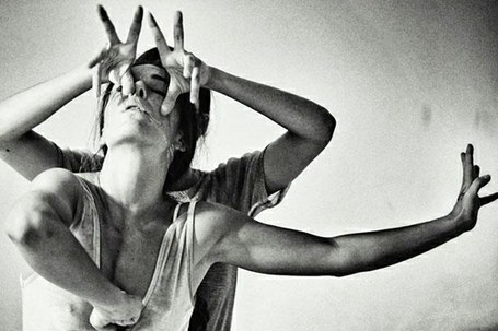 Myriam Perez Cazabon: Nire azalean arrotz Myriam Perez Cazabon: Nire azalean arrotz