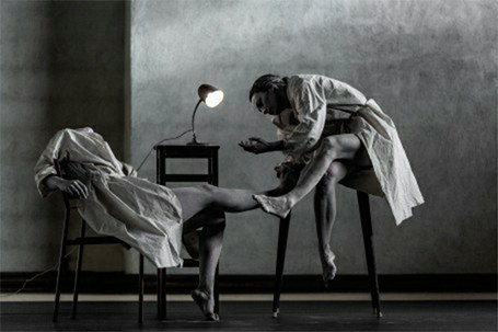 Nerea Martinez: Abrazo