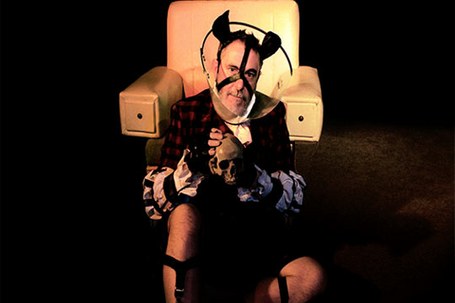 Proyecto Larrua + El Mono Habitado:  Idi begi + Gizaunka