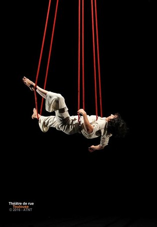 Rouge Elea: Hau da nire ametsen kolorea