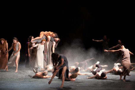 Sasha Waltz and Guests: Sacre