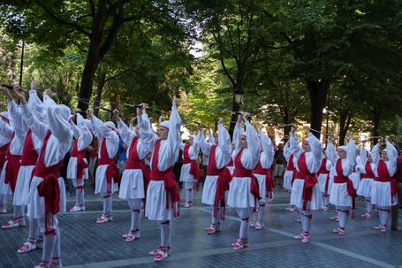 Urrezko domina: ezpata-dantza Urrezko domina: ezpata-dantza