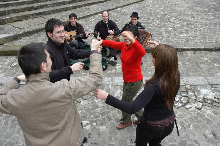 ‘Aiko’ taldeak heziketa-eskaintza berritu du