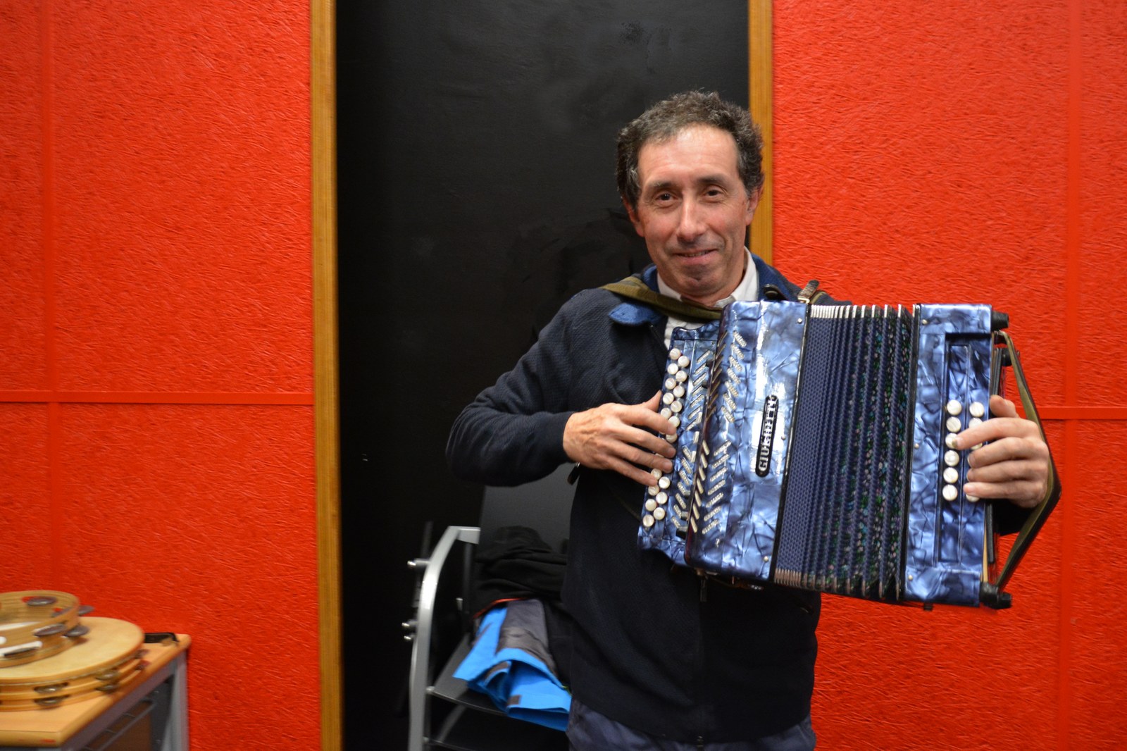 Aingeru Berguices, musikari eta folklore ikertzailea hil da