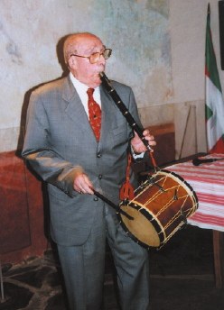 Antton Bastida, Eresoinkako txistulari izan zena hil da